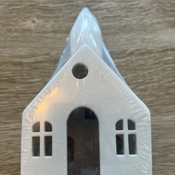 NEW Target Ceramic-like house - Picture 3 of 7